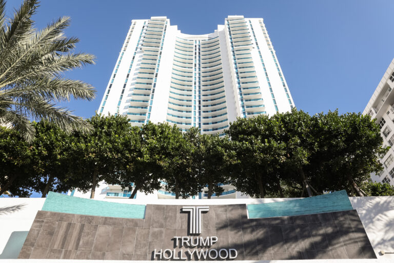 Trump hollywood building